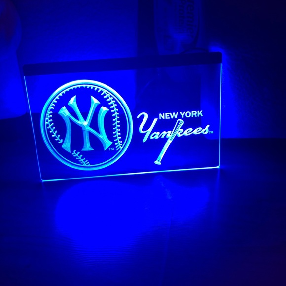 NEW YORK YANKEES LED NEON LIGHT SIGN 8x12 - Picture 3 of 3